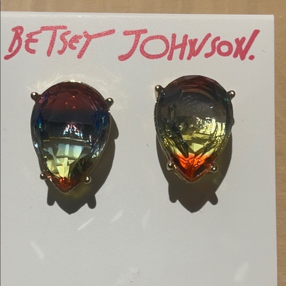 Betsy Johnson rainbow 🌈  drop earrings 💖💝 - Picture 5 of 5